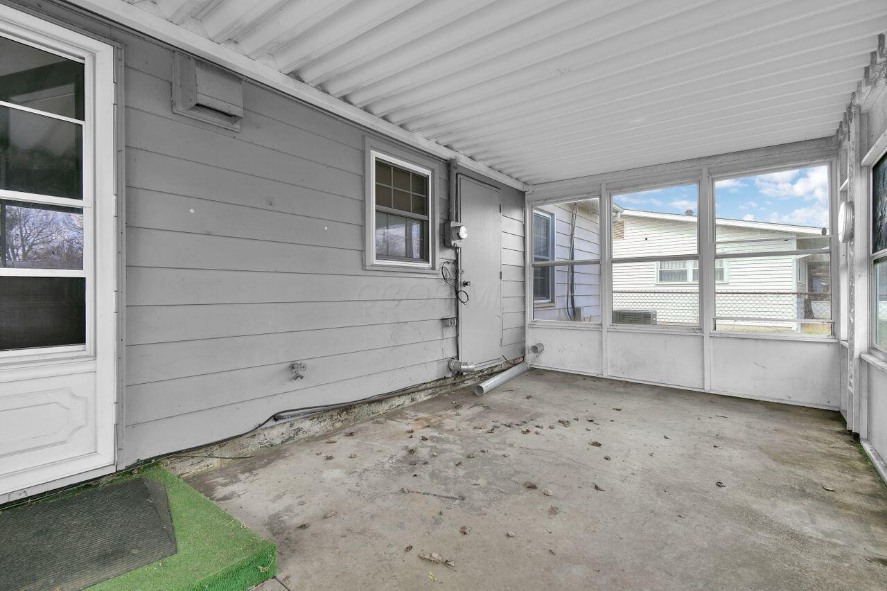 240 Walden Road, Heath, Ohio image 25