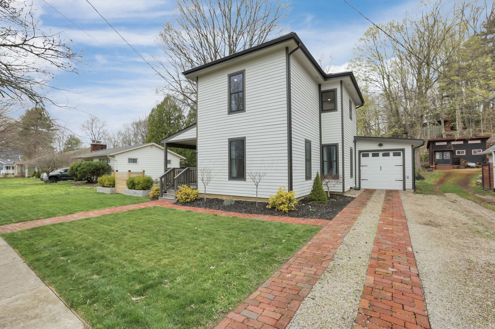338 E Maple Street, Granville, Ohio image 7