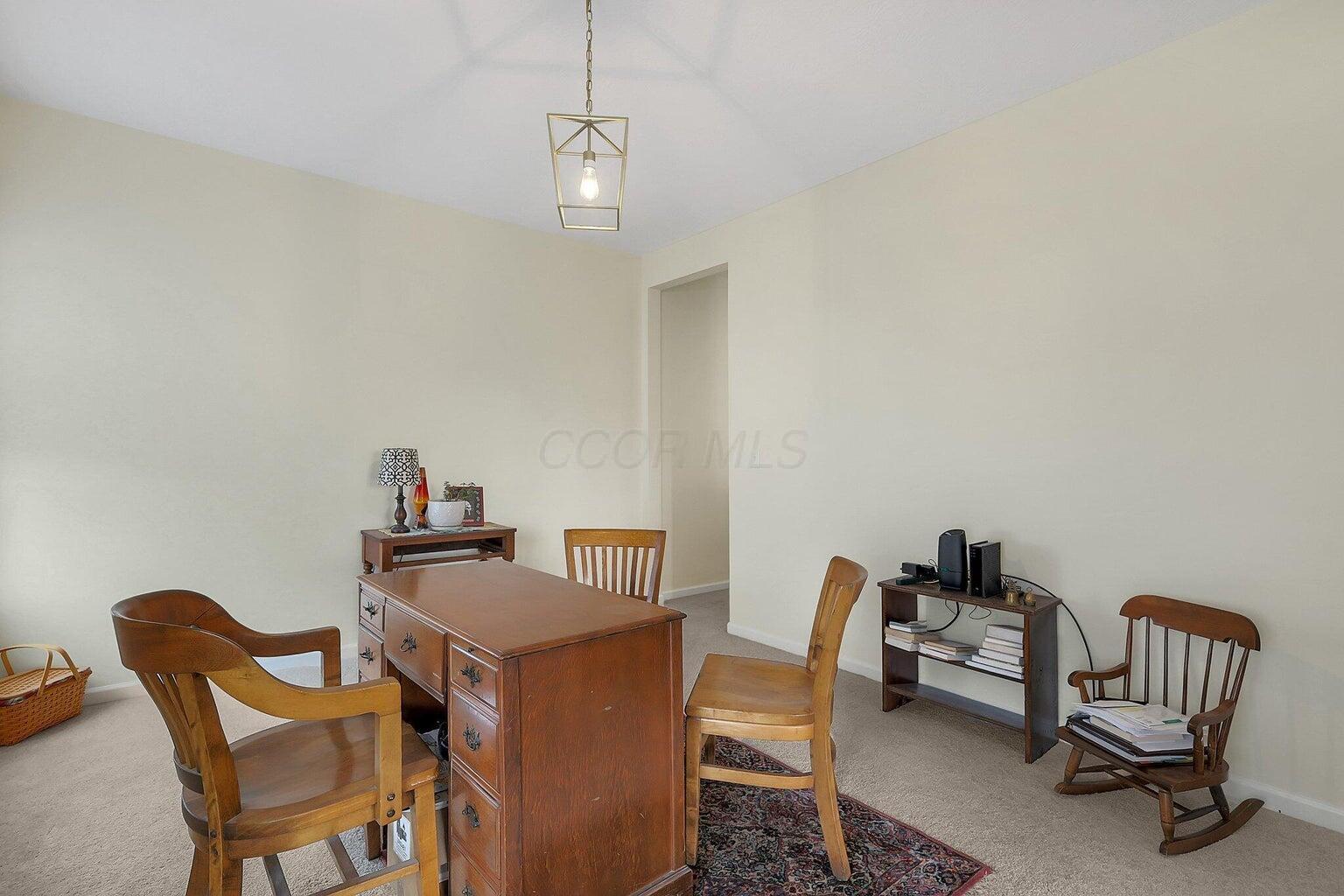 20 Thoreau Drive, Ashville, Ohio image 7