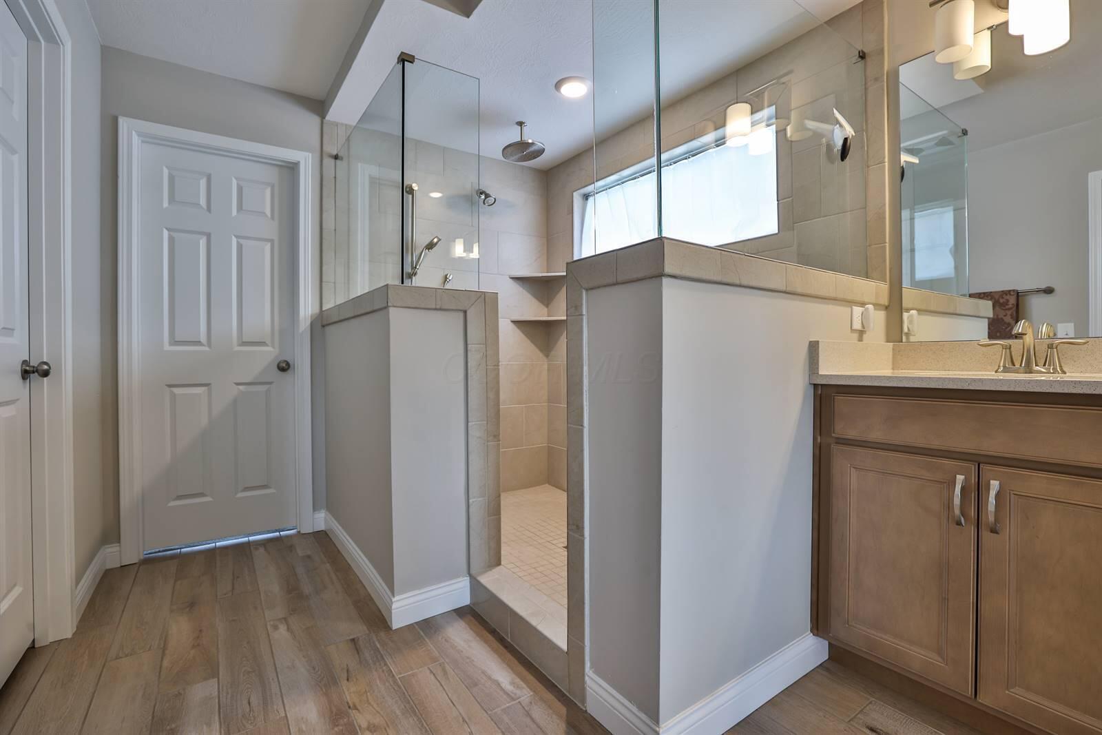 684 Newton Drive, Beavercreek, Ohio image 32