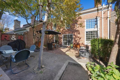 Tiny photo for 2231 Atlee Court 12 #12, Columbus, OH 43220 (MLS # 225041338)