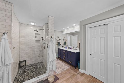 Tiny photo for 2231 Atlee Court 12 #12, Columbus, OH 43220 (MLS # 225041338)