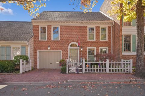 Tiny photo for 2231 Atlee Court 12 #12, Columbus, OH 43220 (MLS # 225041338)