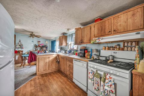 Tiny photo for 110 Inah Avenue, Columbus, OH 43228 (MLS # 226004438)