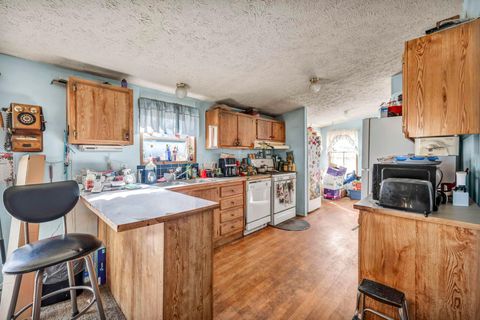 Tiny photo for 110 Inah Avenue, Columbus, OH 43228 (MLS # 226004438)
