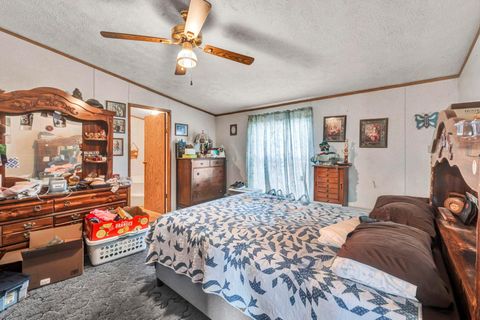 Tiny photo for 110 Inah Avenue, Columbus, OH 43228 (MLS # 226004438)