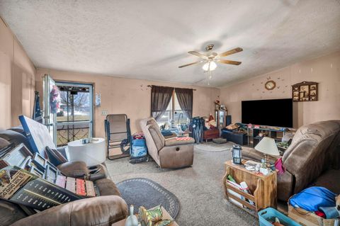 Tiny photo for 110 Inah Avenue, Columbus, OH 43228 (MLS # 226004438)