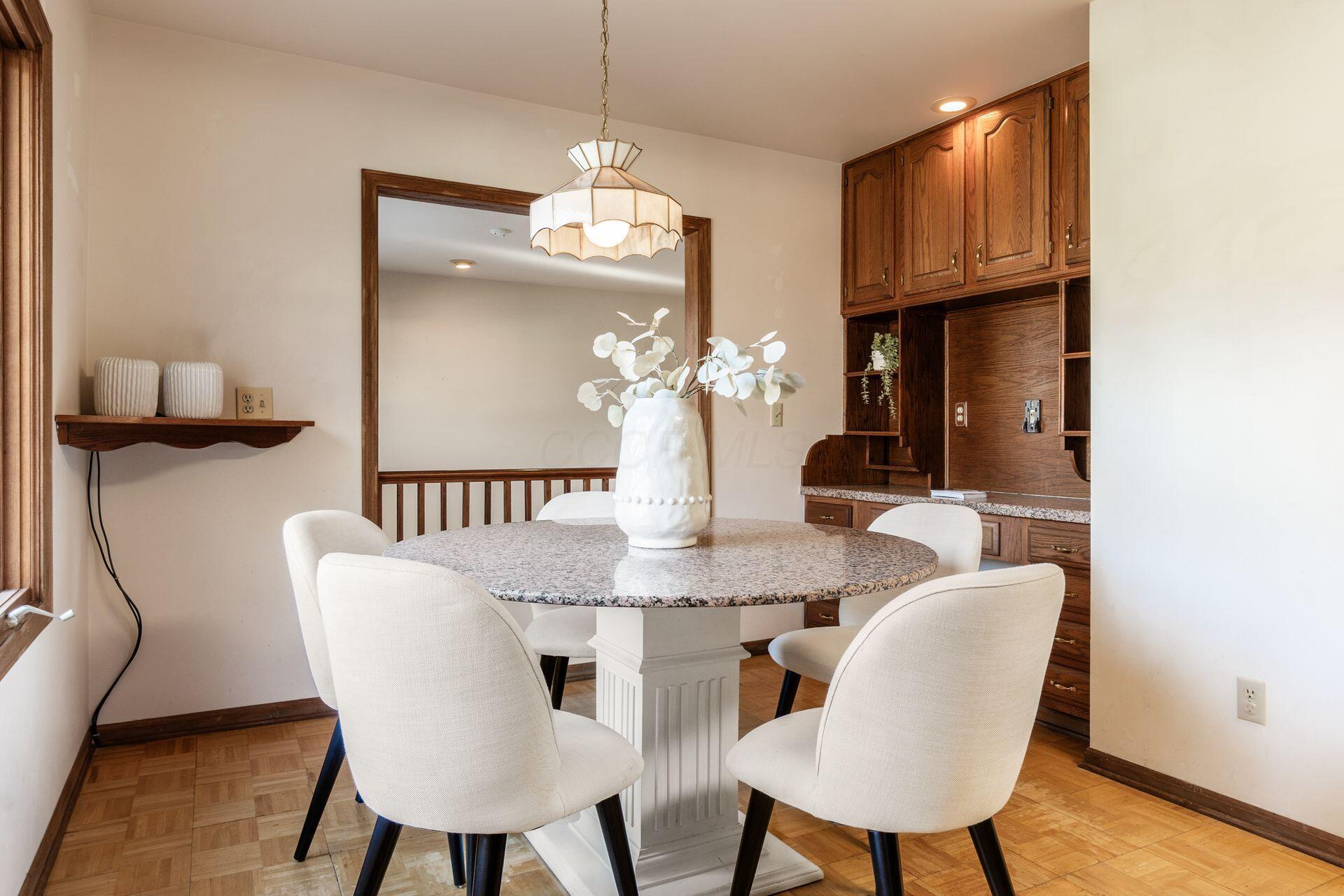803 Old Farm Road, Columbus, Ohio image 32