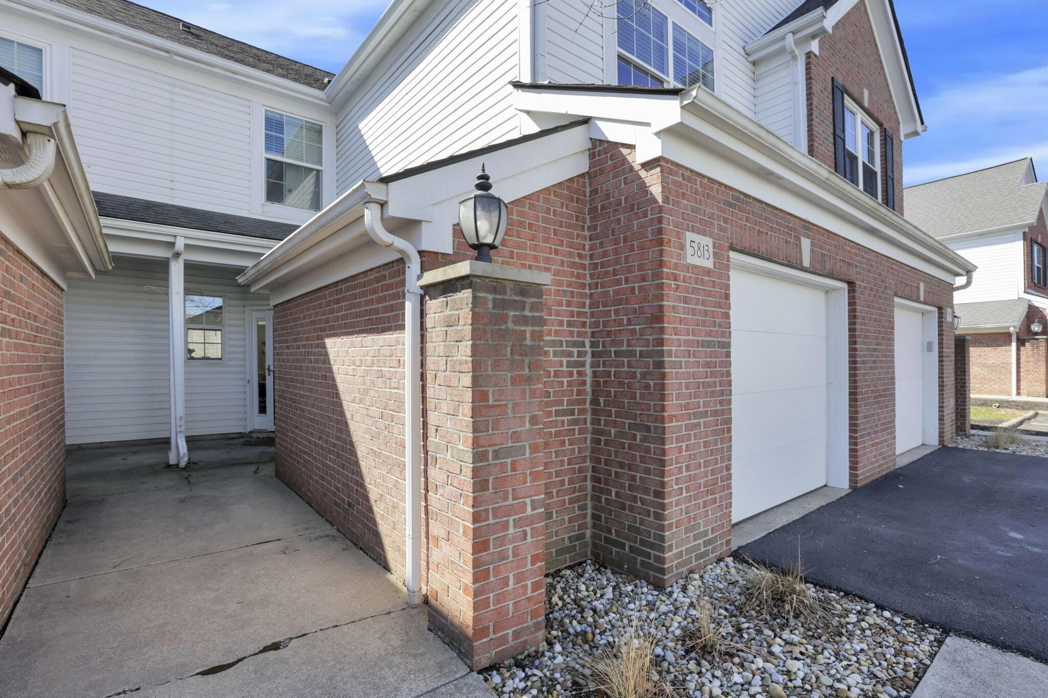 5813 Albany Grove, Westerville, Ohio image 3
