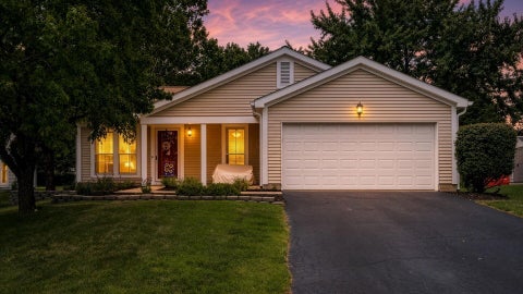 Photo of 2973 Stone Mountain Drive, Pickerington, OH 43147 (MLS # 226028081)