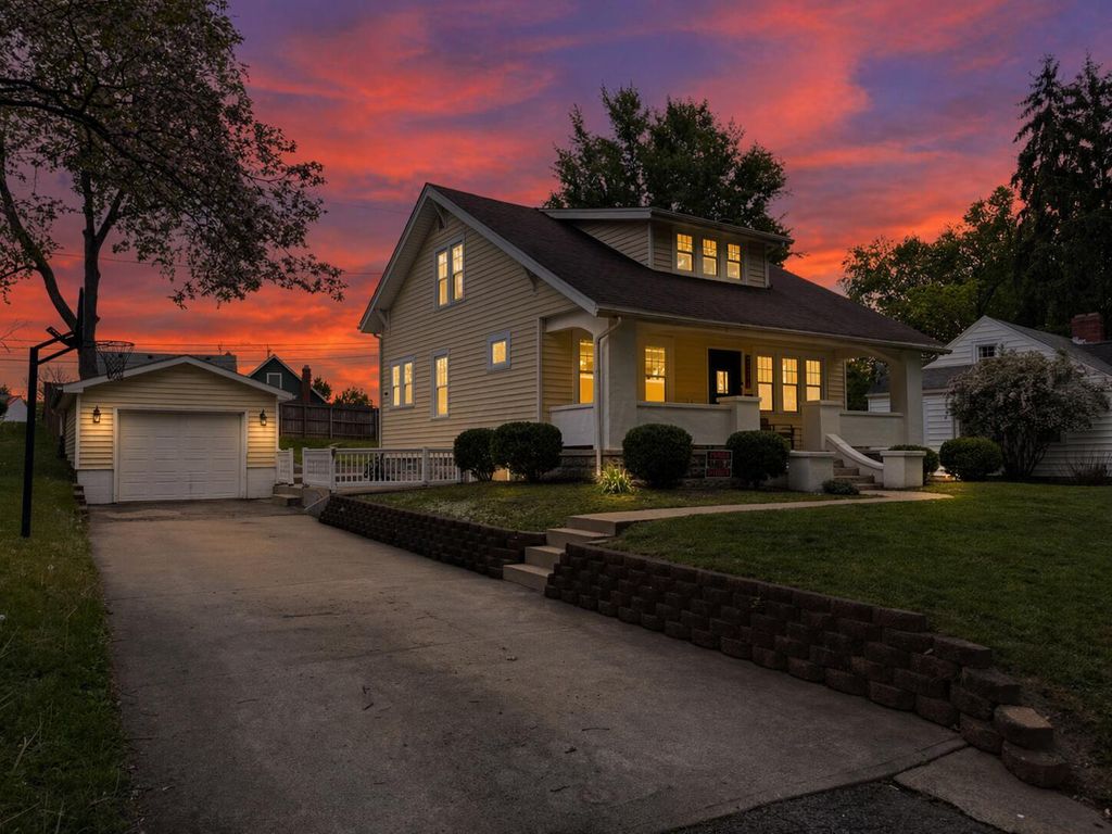 Photo of 624 Beverly Road, Circleville, OH 43113 (MLS # 226013566)