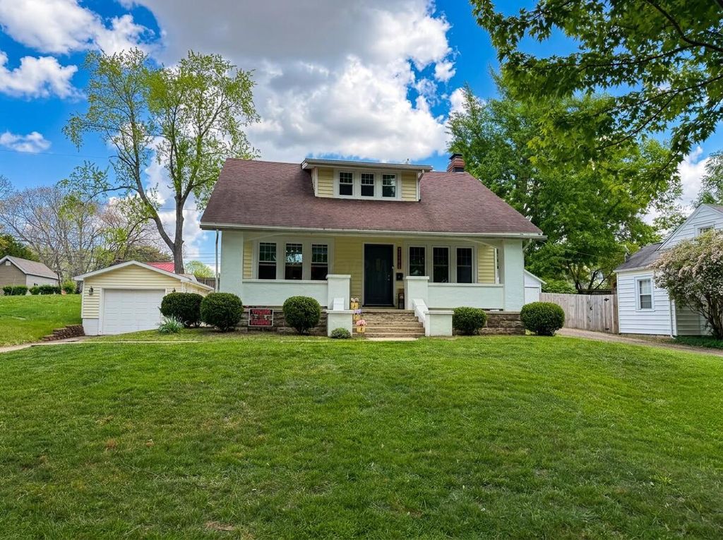 Photo of 624 Beverly Road, Circleville, OH 43113 (MLS # 226013566)