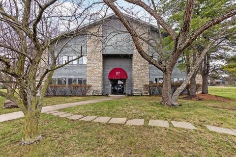 Photo of 117 Lazelle Road E A, C, D #A, C, D, Columbus, OH 43235 (MLS # 226001633)
