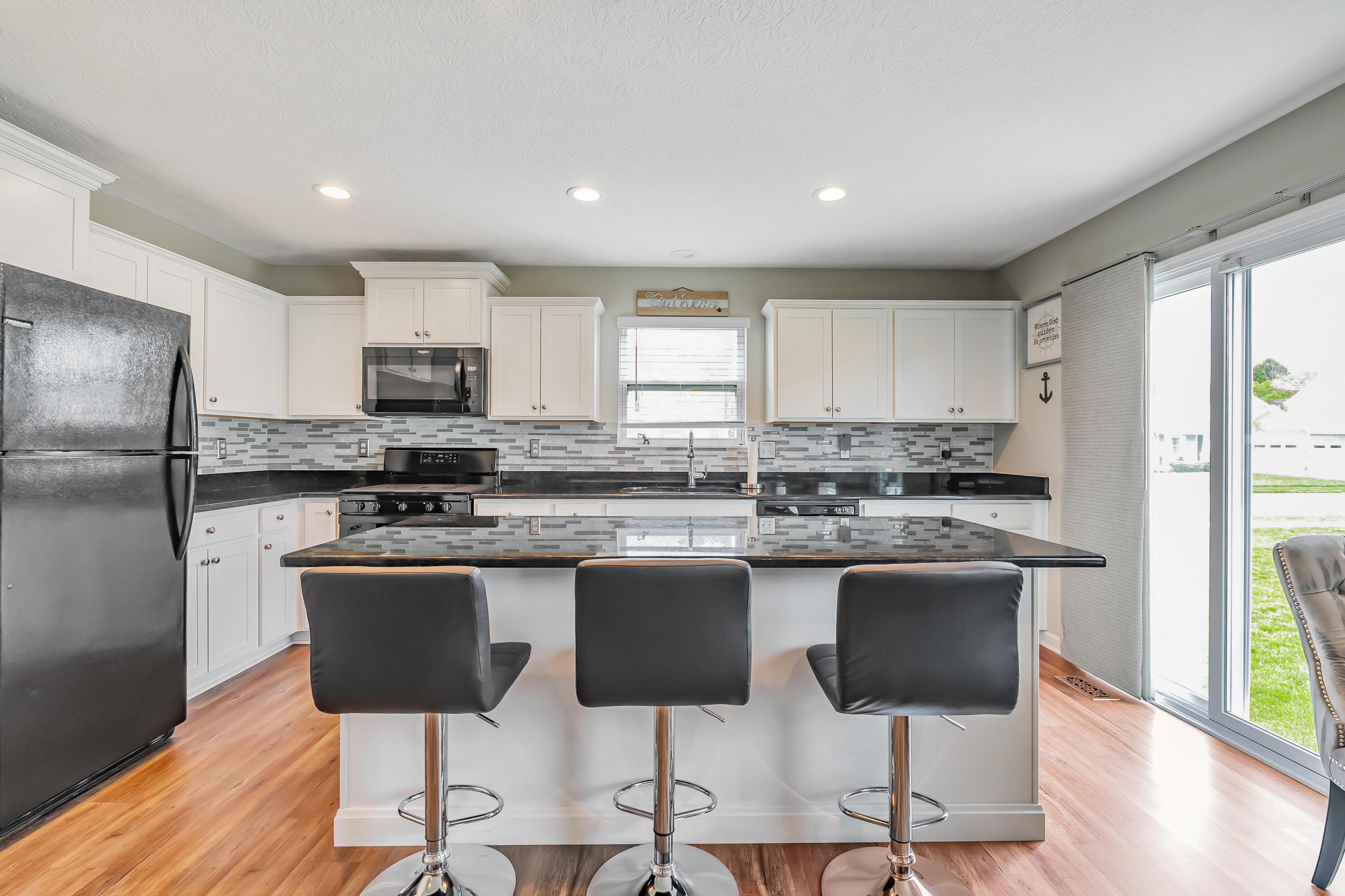 6922 Duke Drive, Canal Winchester, Ohio image 12