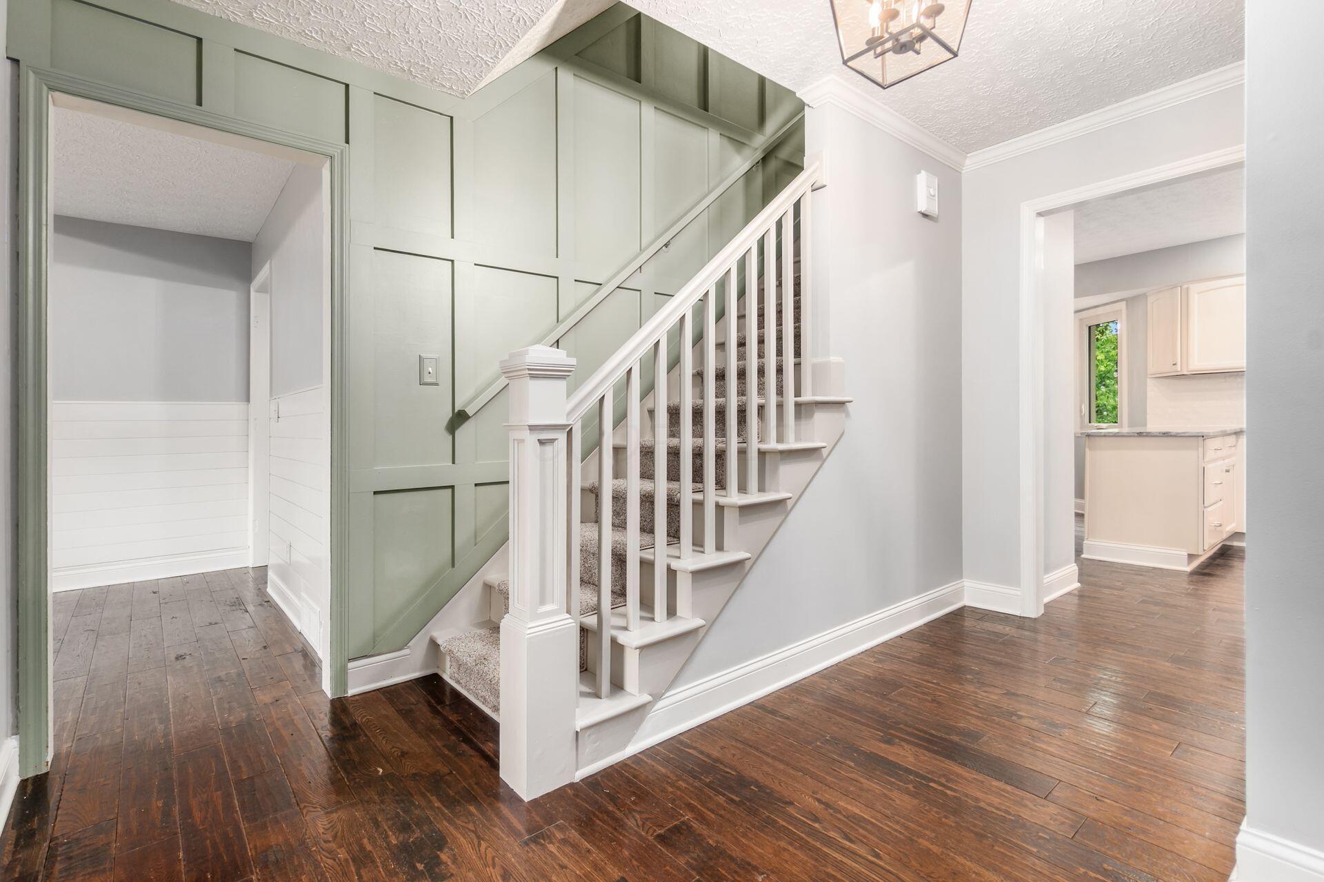 185 Mainsail Drive