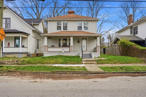 Photo of 2268 Ridgeway Avenue, Columbus, OH 43219 (MLS # 226010544)