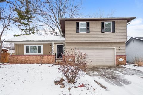 Photo of 1722 Blue Ash Place, Columbus, OH 43229 (MLS # 226000220)