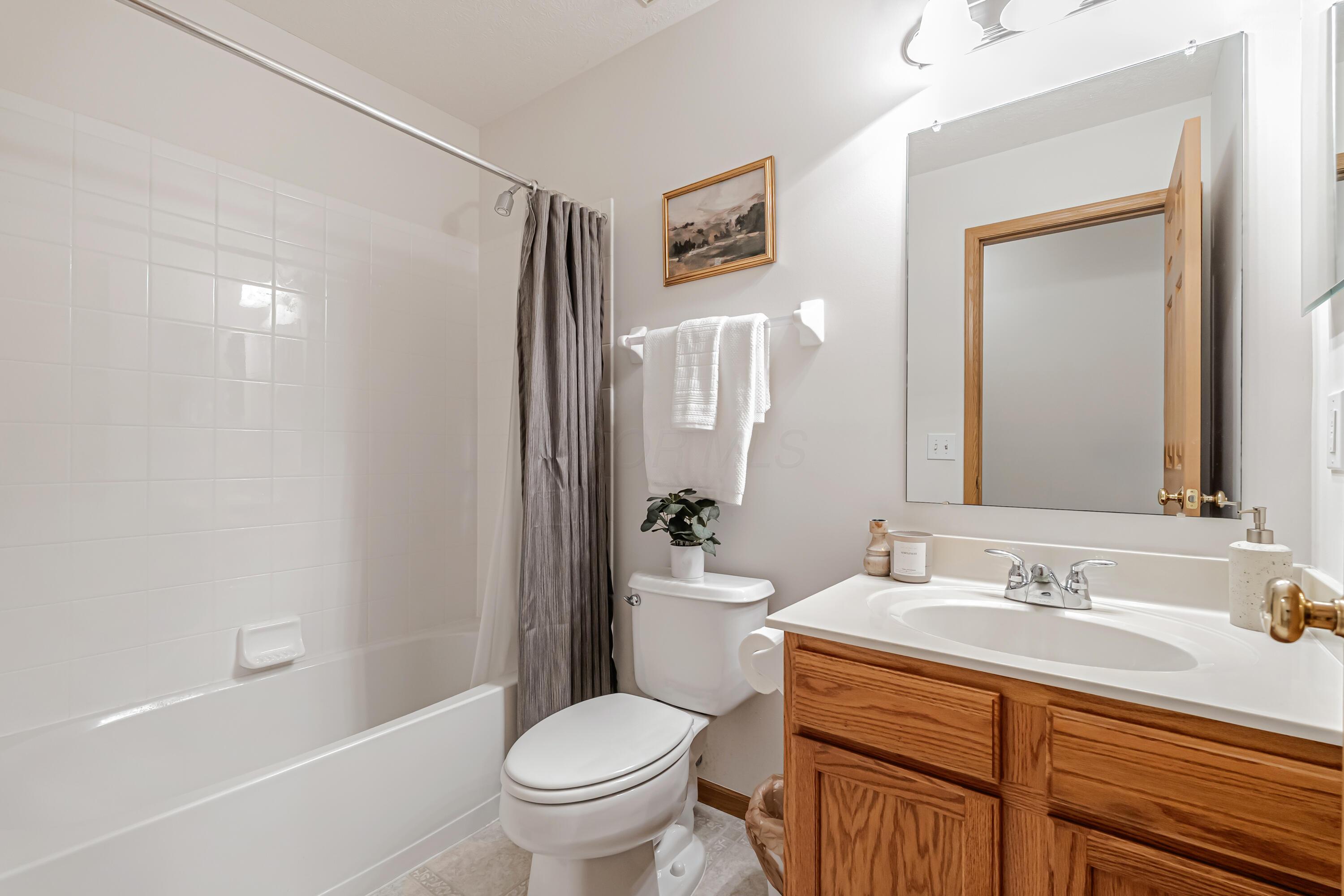 5933 Katara Drive, Galloway, Ohio image 29