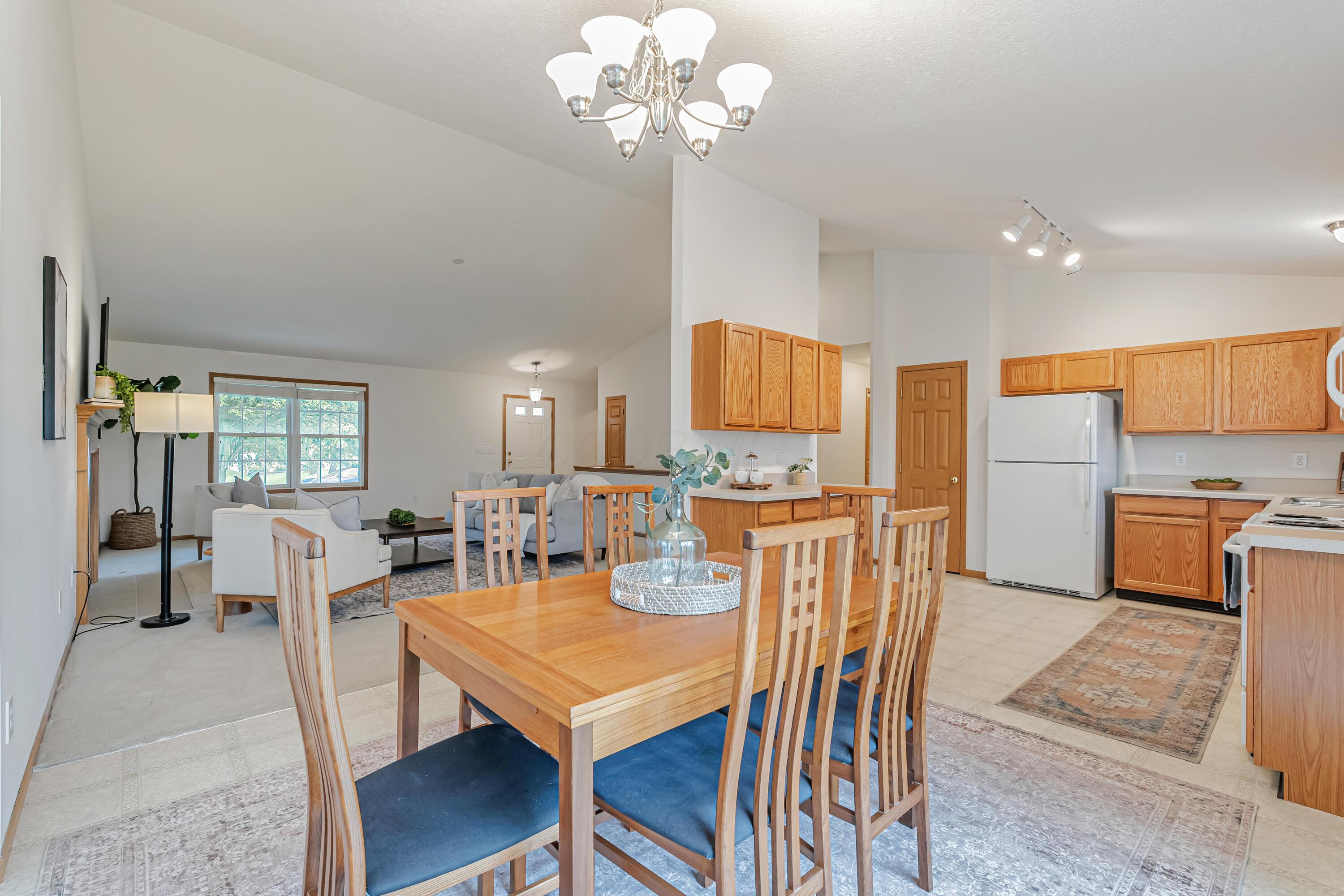 5933 Katara Drive, Galloway, Ohio image 17