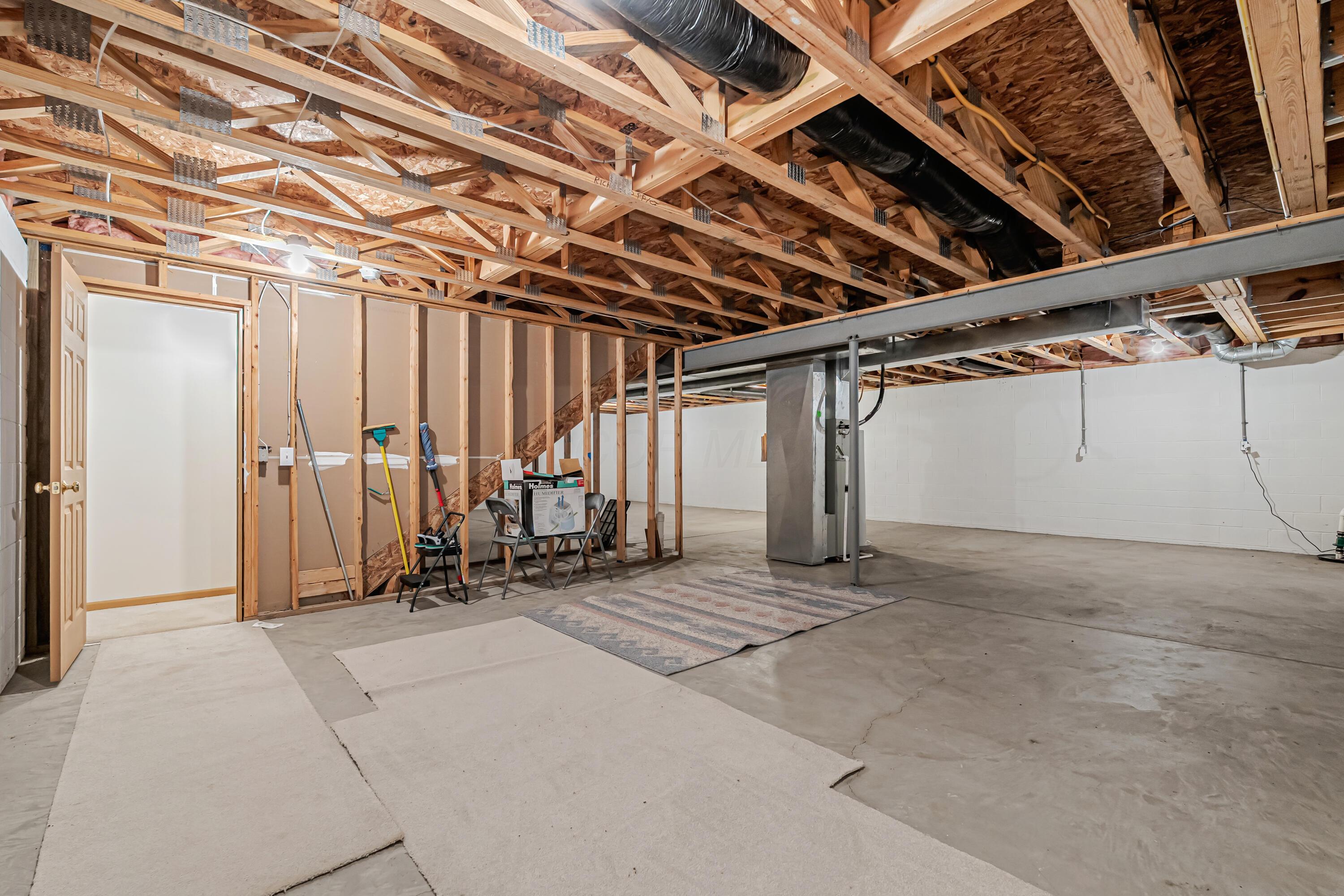 5933 Katara Drive, Galloway, Ohio image 31