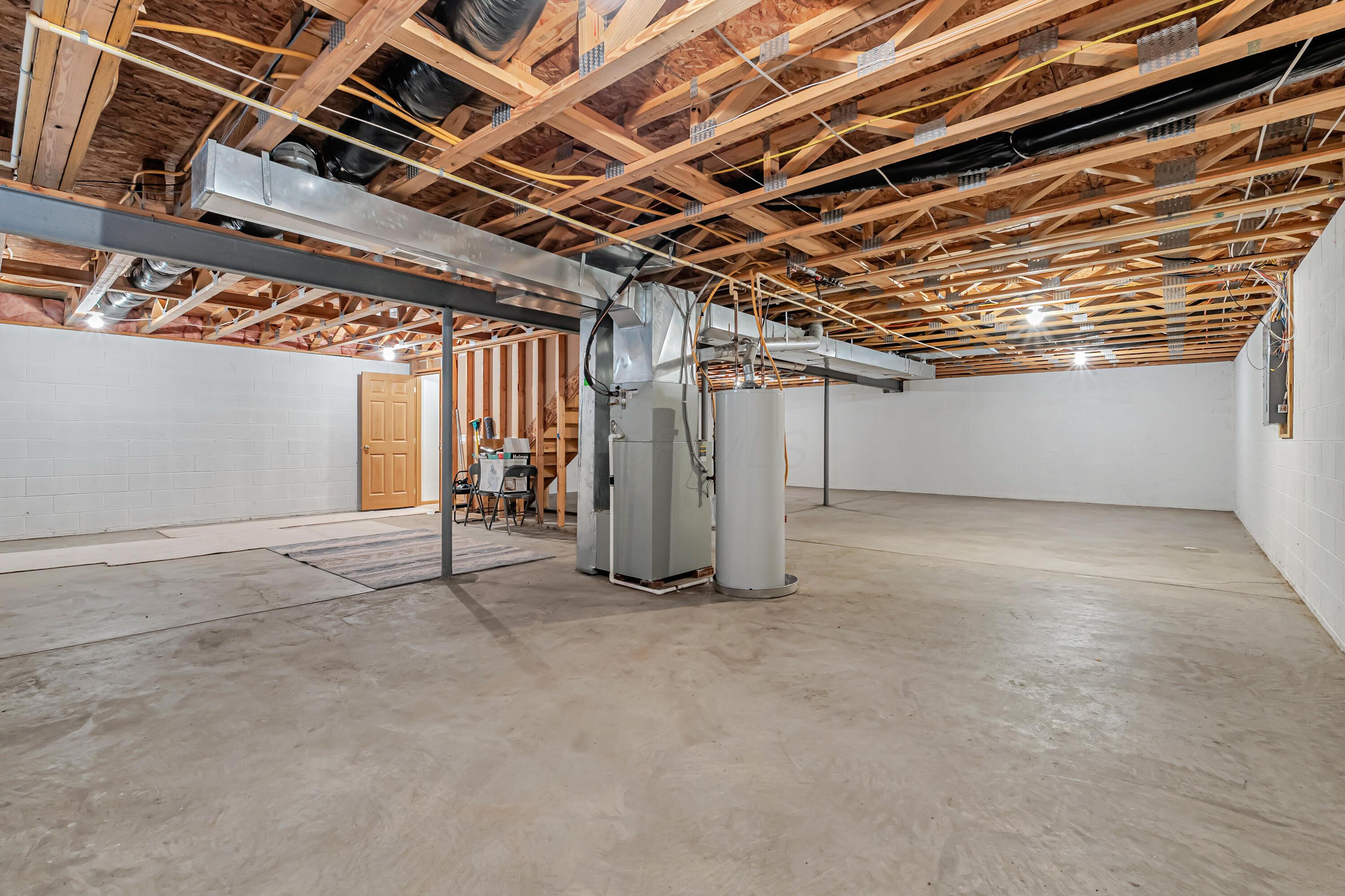 5933 Katara Drive, Galloway, Ohio image 34