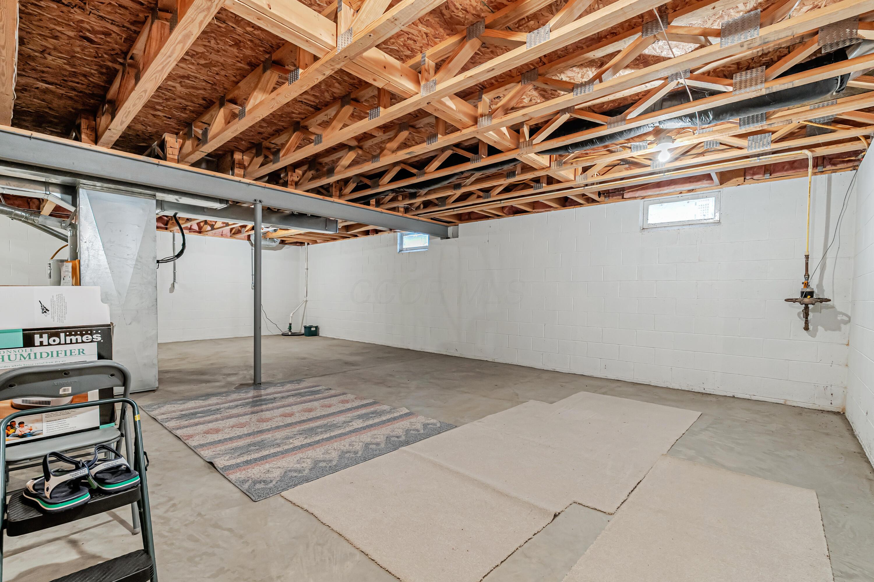 5933 Katara Drive, Galloway, Ohio image 33