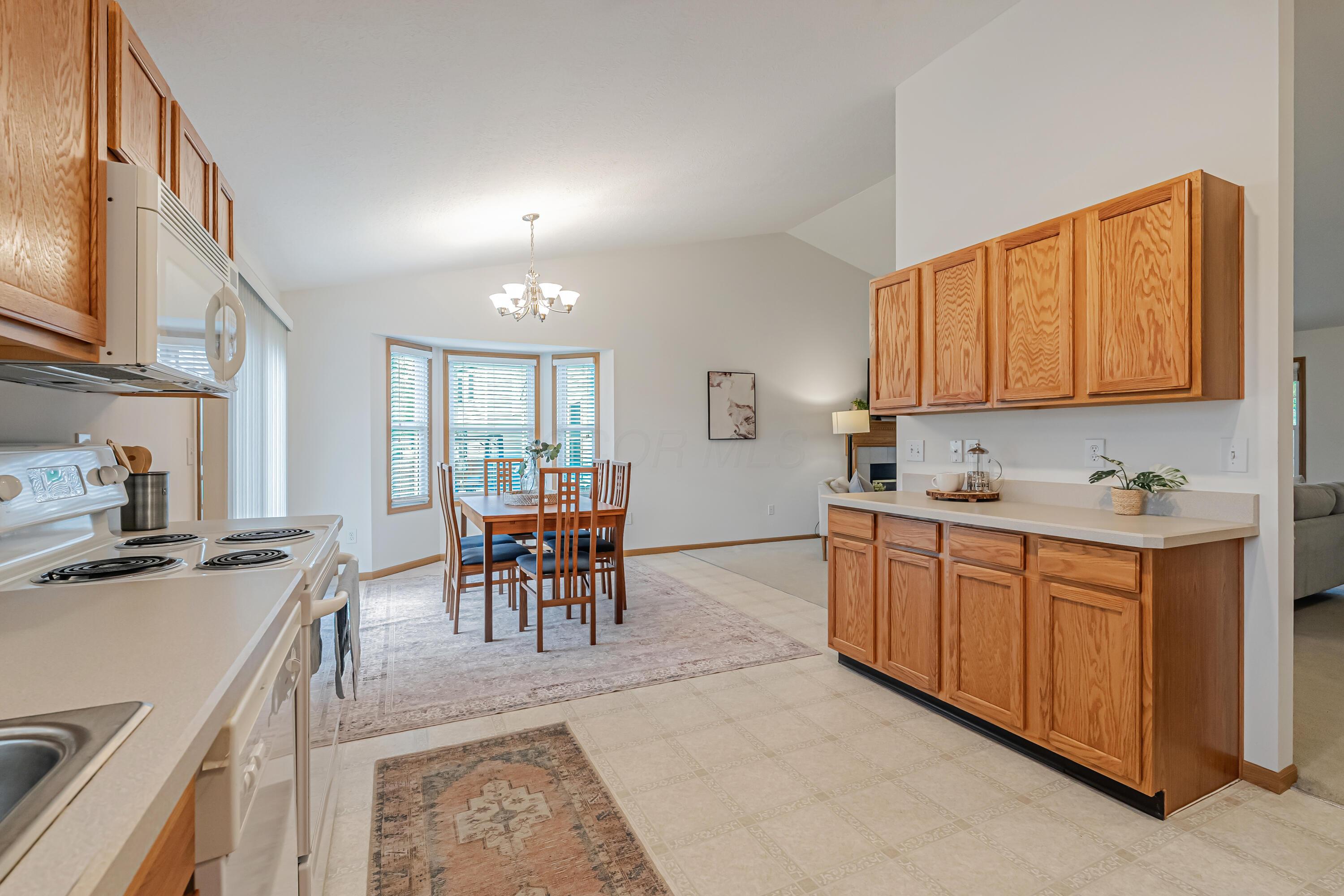 5933 Katara Drive, Galloway, Ohio image 14