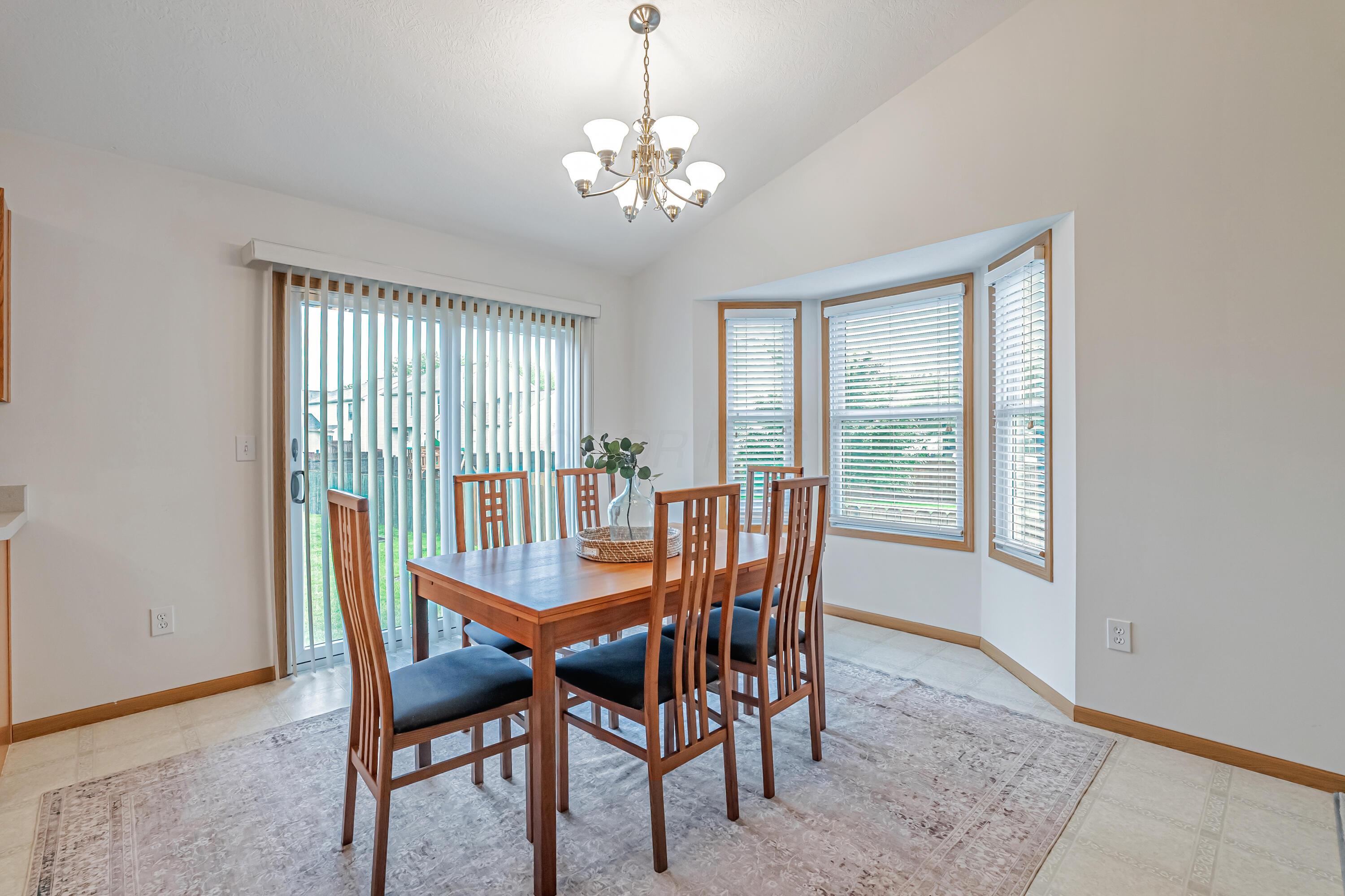 5933 Katara Drive, Galloway, Ohio image 15