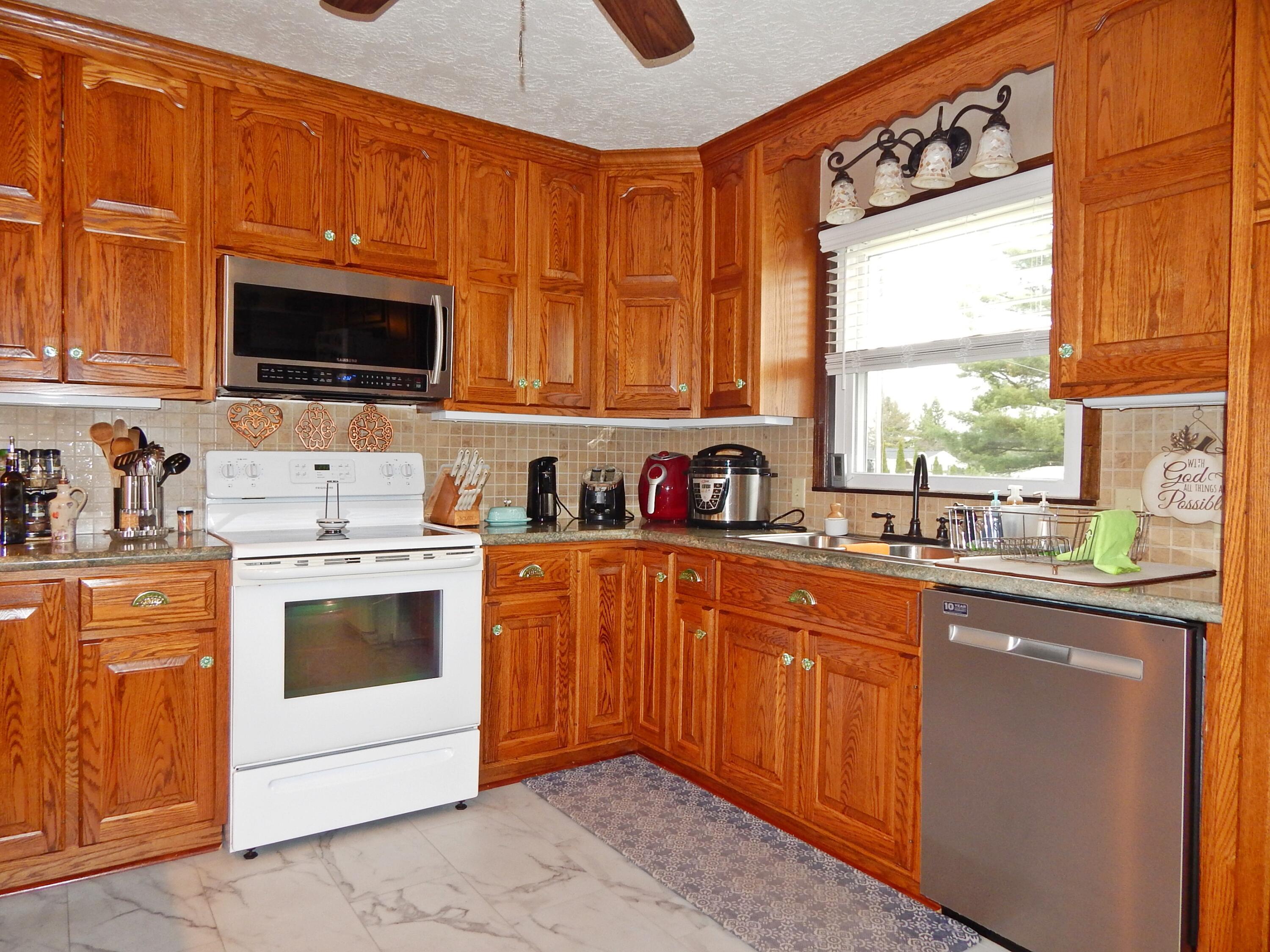 3061 County Road 11, Bellefontaine, Ohio image 10