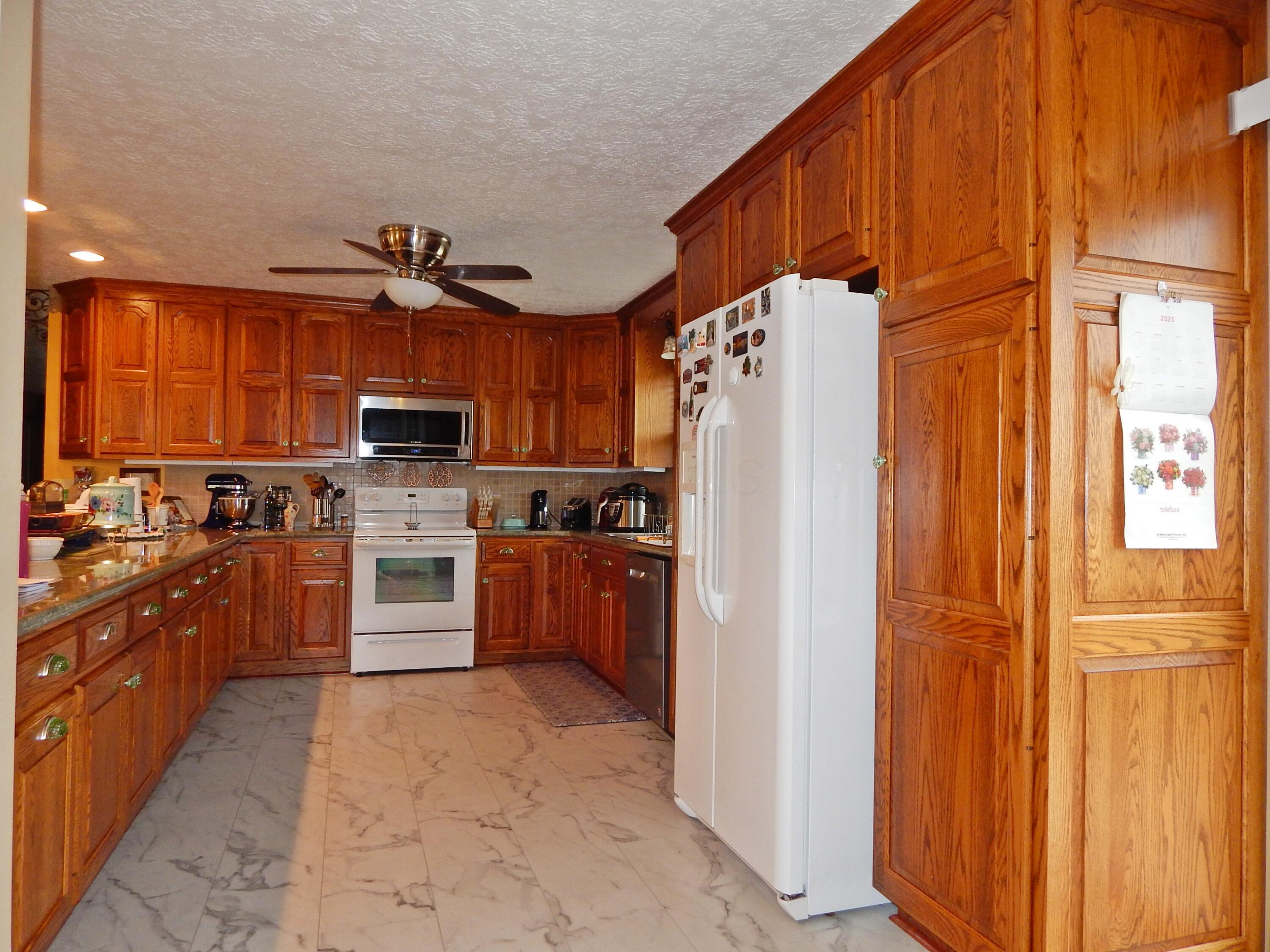 3061 County Road 11, Bellefontaine, Ohio image 8