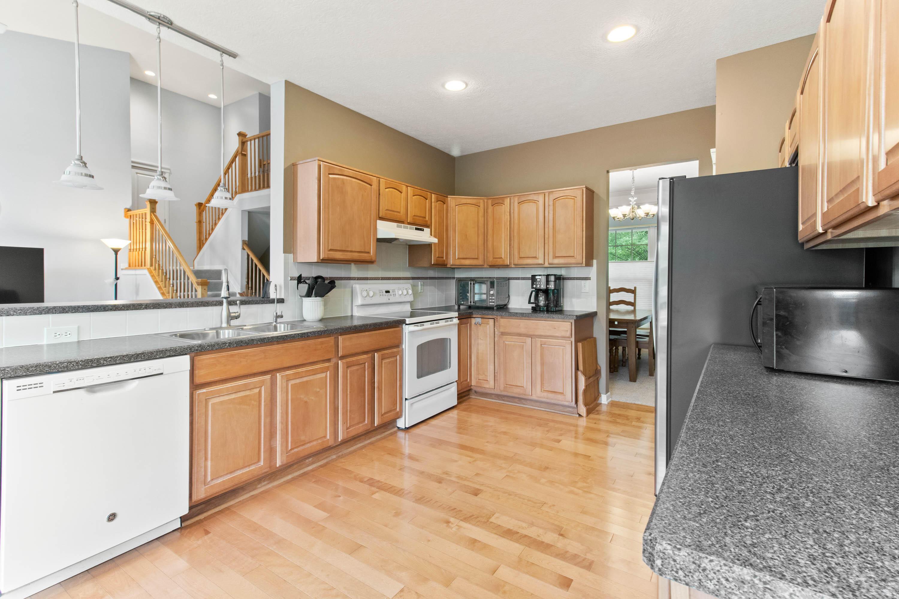 7538 Pateo Pass Drive, Blacklick, Ohio image 13