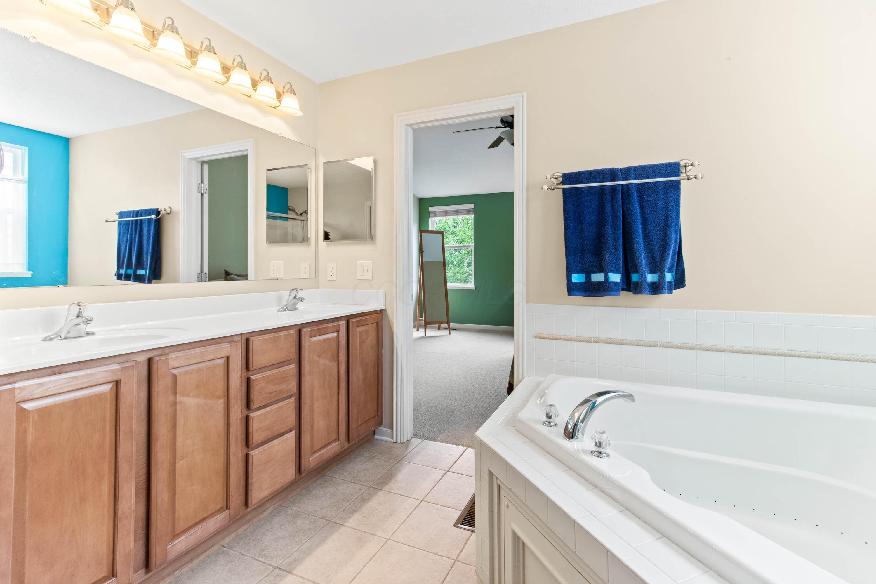 7538 Pateo Pass Drive, Blacklick, Ohio image 23