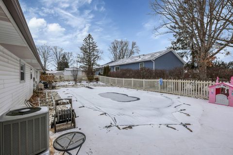 Tiny photo for 122 Wilshire Drive, Hebron, OH 43025 (MLS # 226001814)