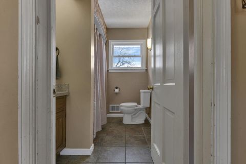 Tiny photo for 122 Wilshire Drive, Hebron, OH 43025 (MLS # 226001814)