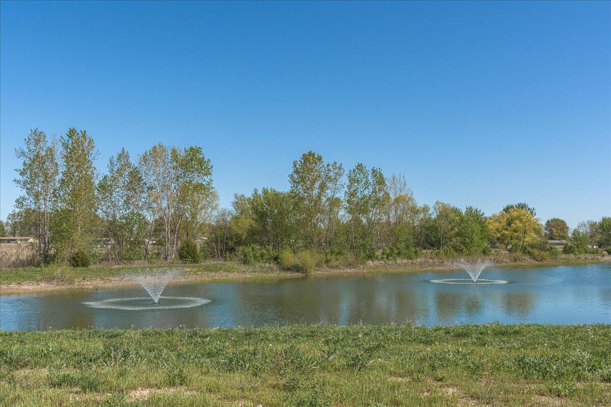 1621 E Waterside Drive, Circleville, Ohio image 6