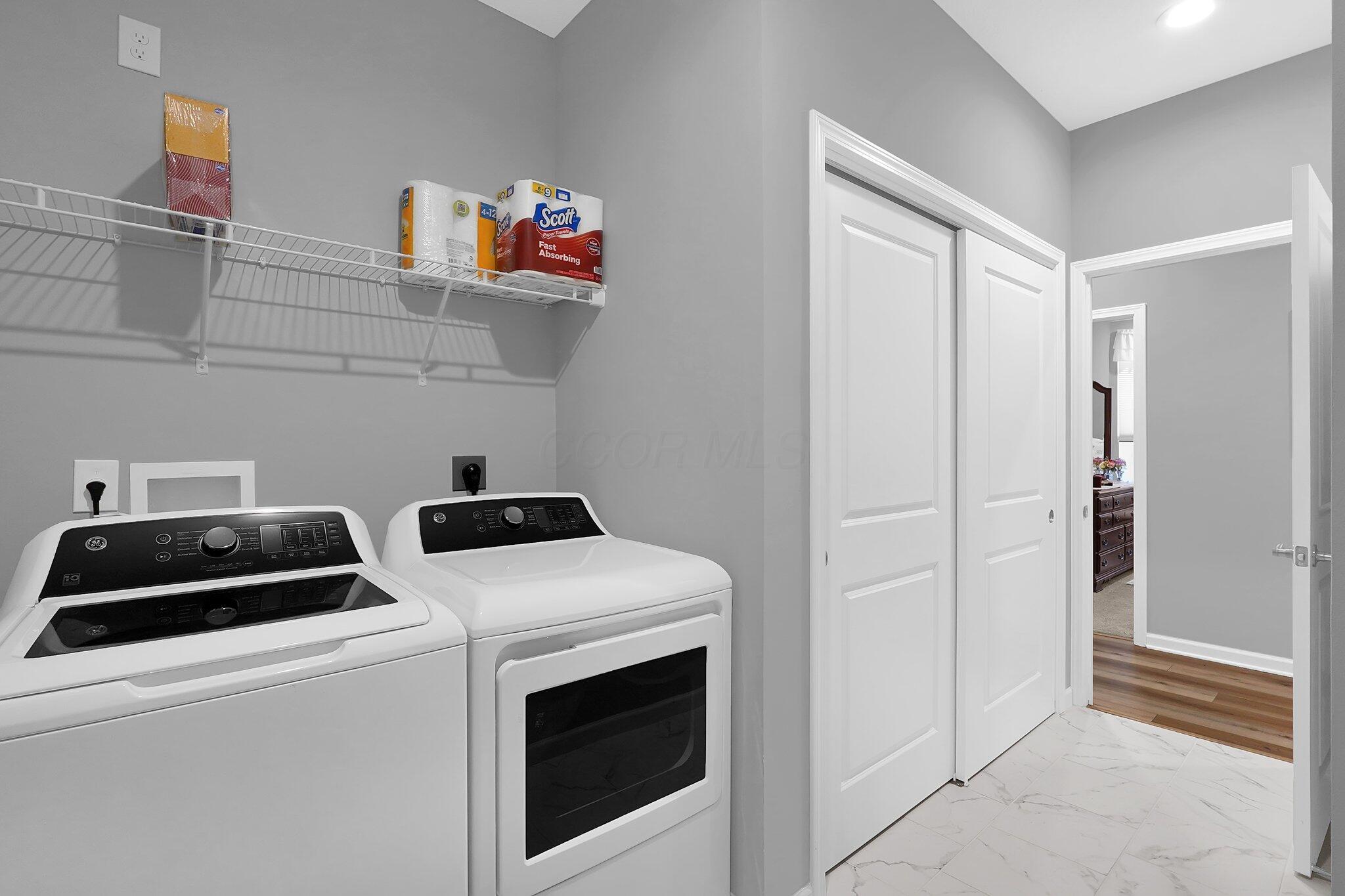 1621 E Waterside Drive, Circleville, Ohio image 19