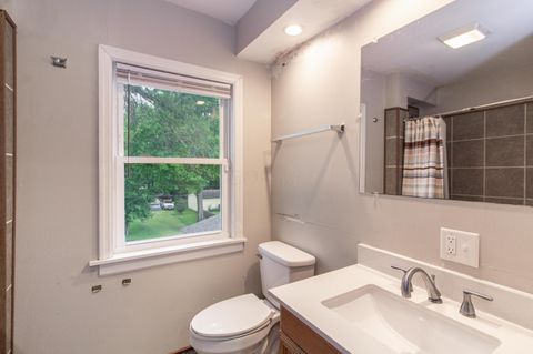 Tiny photo for 926 Harmon Avenue, Columbus, OH 43223 (MLS # 226005557)