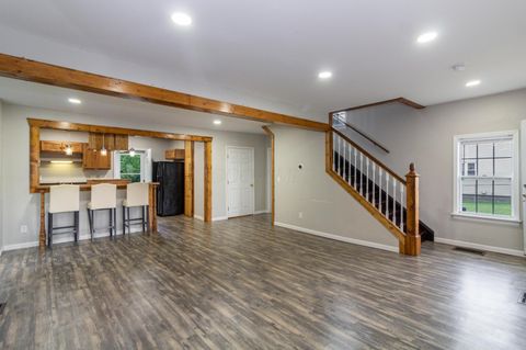 Tiny photo for 926 Harmon Avenue, Columbus, OH 43223 (MLS # 226005557)