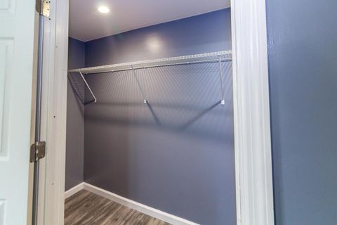 Tiny photo for 926 Harmon Avenue, Columbus, OH 43223 (MLS # 226005557)