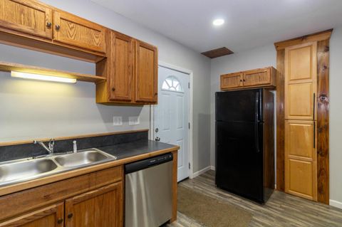 Tiny photo for 926 Harmon Avenue, Columbus, OH 43223 (MLS # 226005557)