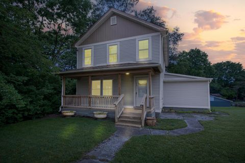 Photo of 926 Harmon Avenue, Columbus, OH 43223 (MLS # 226005557)