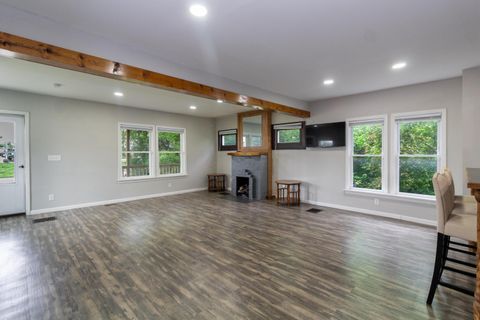 Tiny photo for 926 Harmon Avenue, Columbus, OH 43223 (MLS # 226005557)