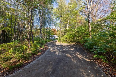 Tiny photo for 6999 Red Bank Road, Galena, OH 43021 (MLS # 225036985)