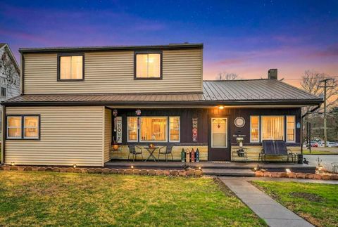 Photo of 319 N Park Avenue, Wellston, OH 45692 (MLS # 226000678)