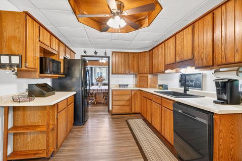 Tiny photo for 319 N Park Avenue, Wellston, OH 45692 (MLS # 226000678)