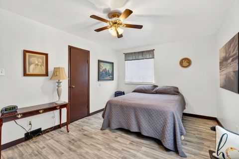 Tiny photo for 319 N Park Avenue, Wellston, OH 45692 (MLS # 226000678)