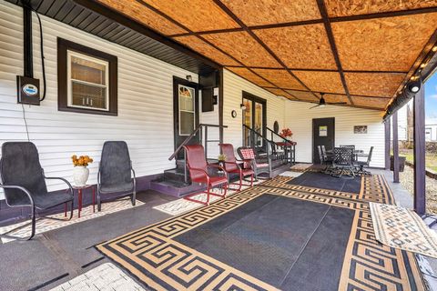 Tiny photo for 319 N Park Avenue, Wellston, OH 45692 (MLS # 226000678)