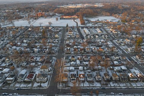 Tiny photo for 708 E Cassilly Street, Springfield, OH 45503 (MLS # 225044986)