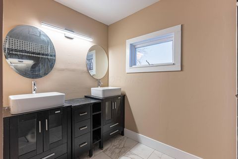 Tiny photo for 708 E Cassilly Street, Springfield, OH 45503 (MLS # 225044986)