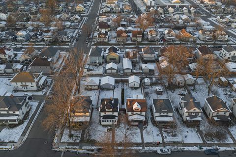 Tiny photo for 708 E Cassilly Street, Springfield, OH 45503 (MLS # 225044986)